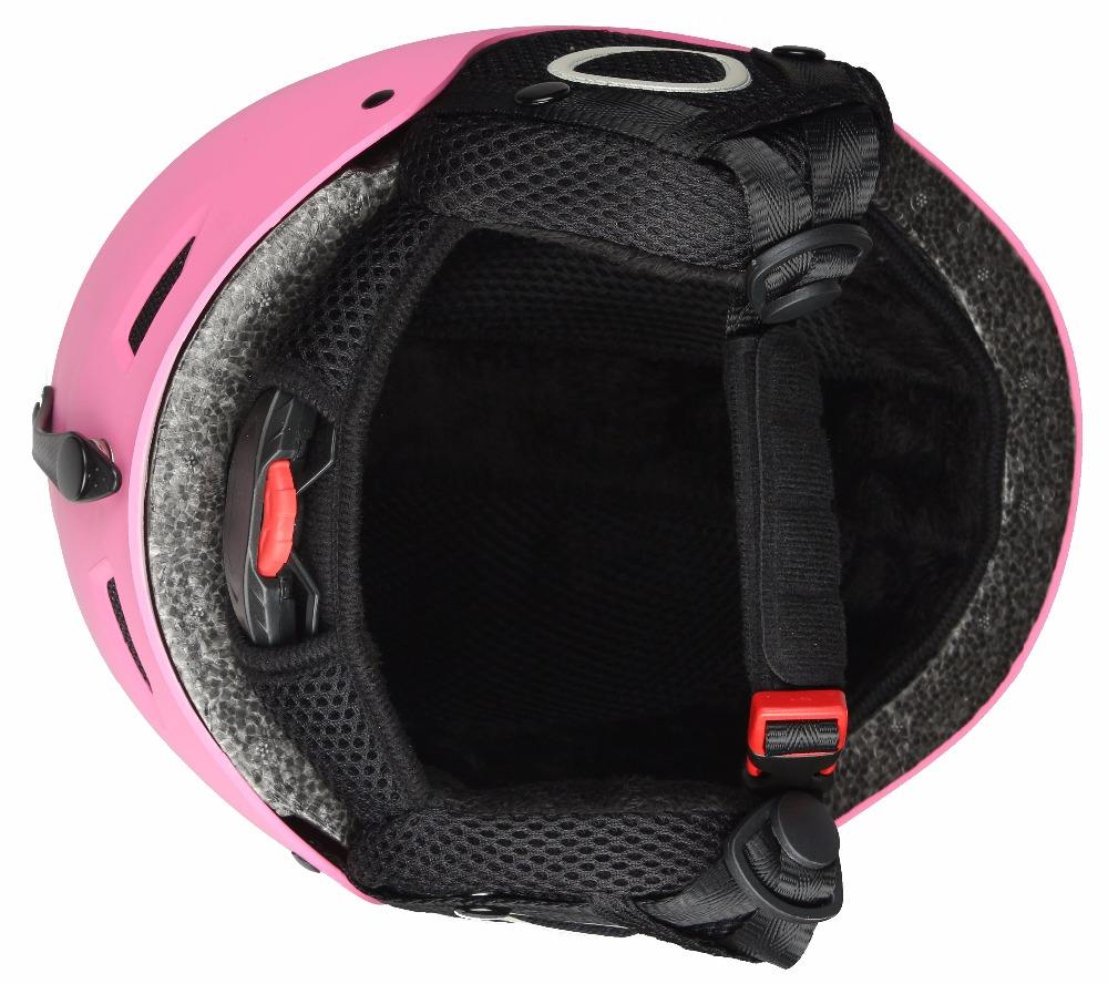 新しいファッションホットケーキスキーヘルメット人気のスノーボードヘルメット大人のスケートボードヘルメット工場