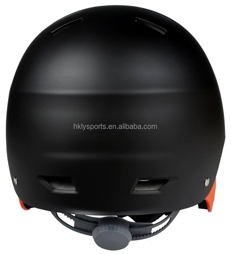 新しい中国のカラフルなカスタムウォータースポーツヘルメットあごストラップ付き水上スキーヘルメット