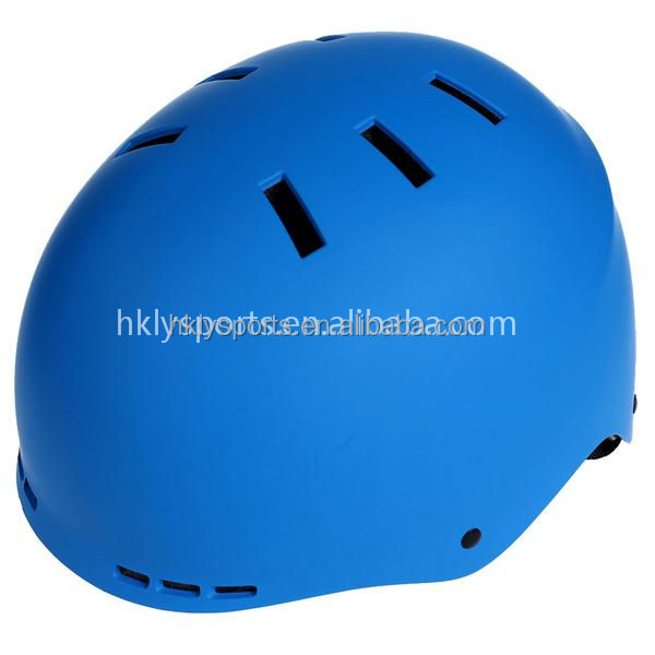 スケートボード用大人用ヘルメットを保護